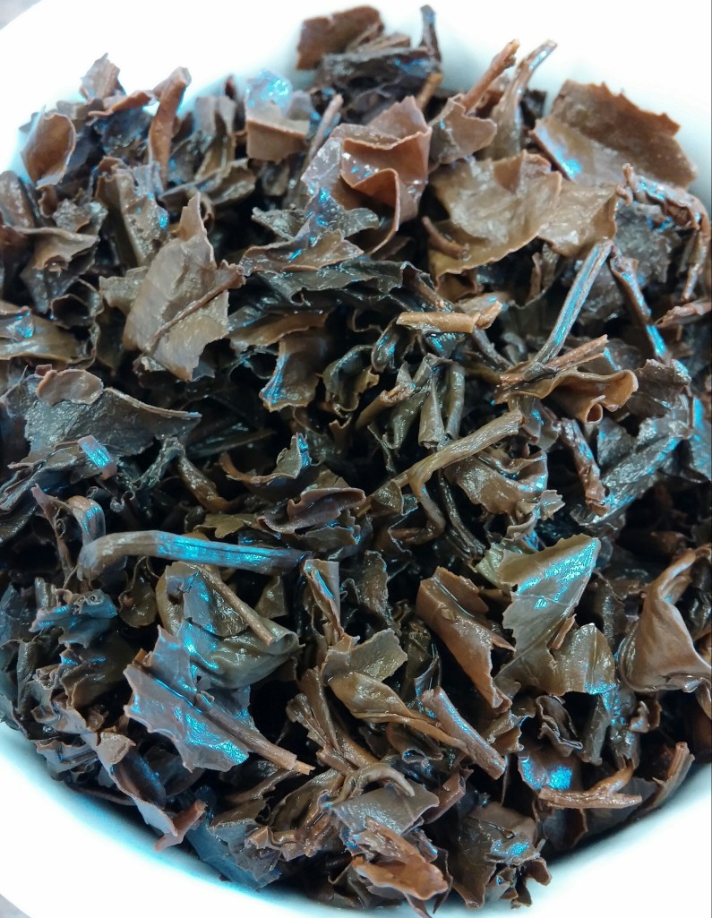 Hwang Cha Amber Wulong Tea Infused Leaves